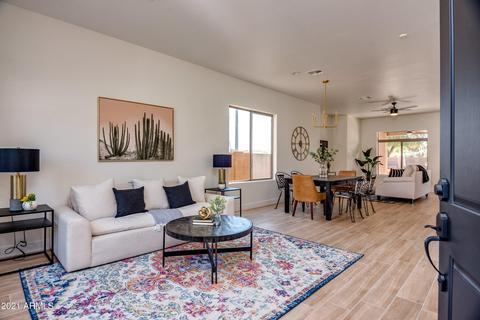 945 W Heather Ave, Gilbert, AZ 85233 photo 2