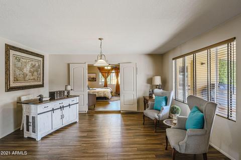 4049 E Becker Ln, Phoenix, AZ 85028 photo 5