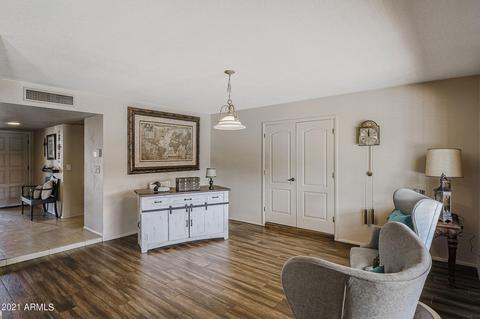 4049 E Becker Ln, Phoenix, AZ 85028 photo 8