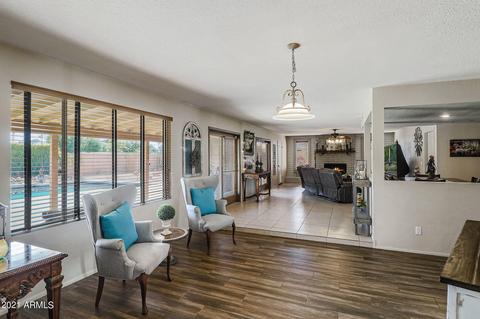 4049 E Becker Ln, Phoenix, AZ 85028 photo 4