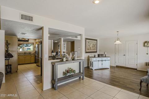 4049 E Becker Ln, Phoenix, AZ 85028 photo 17