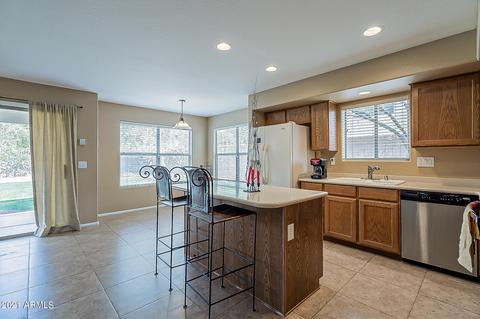 3842 E Irma Ln, Phoenix, AZ 85050 photo 11