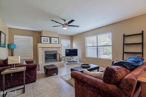3842 E Irma Ln, Phoenix, AZ 85050 photo 6
