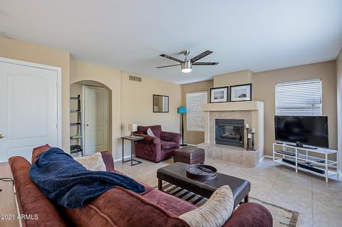 3842 E Irma Ln, Phoenix, AZ 85050 photo 7