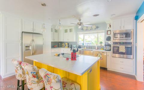 126 E Loma Ln, Phoenix, AZ 85020 photo 5