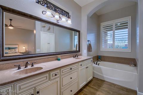 9005 E June Cir, Mesa, AZ 85207 photo 8