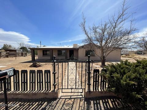 27 E 22nd St, Douglas, AZ 85607 photo 2