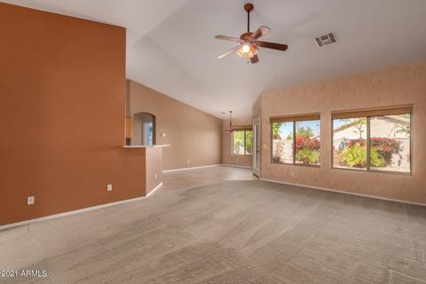 1642 E Desert Ln, Phoenix, AZ 85042 photo 2