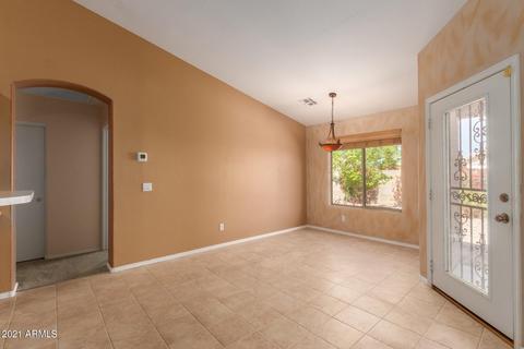 1642 E Desert Ln, Phoenix, AZ 85042 photo 7