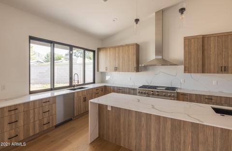 5044 E Clarendon Ave, Phoenix, AZ 85018 photo 9