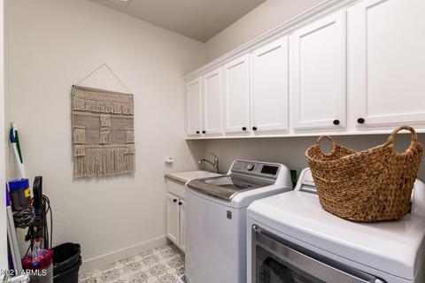 3925 E Half Hitch Pl, Phoenix, AZ 85050 photo 23