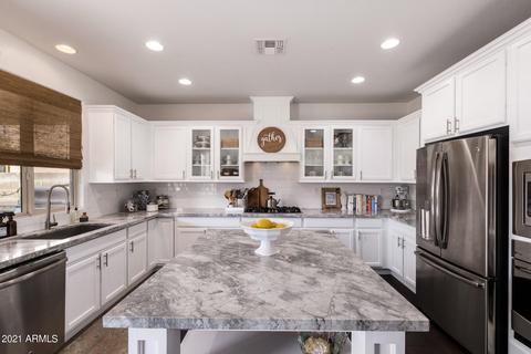 3925 E Half Hitch Pl, Phoenix, AZ 85050 photo 8