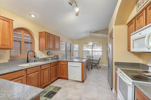 2556 E Taxidea Way, Phoenix, AZ 85048 photo 9