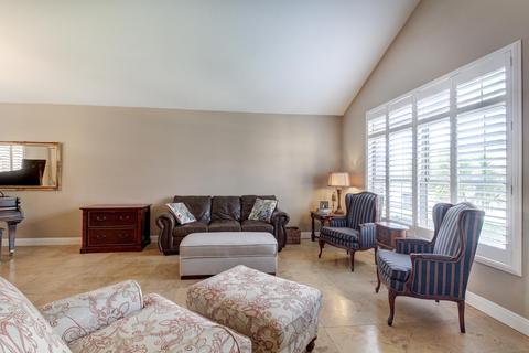 355 E Sagebrush St, Gilbert, AZ 85296 photo 6
