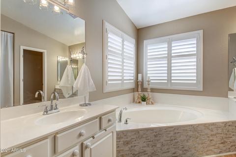 355 E Sagebrush St, Gilbert, AZ 85296 photo 39