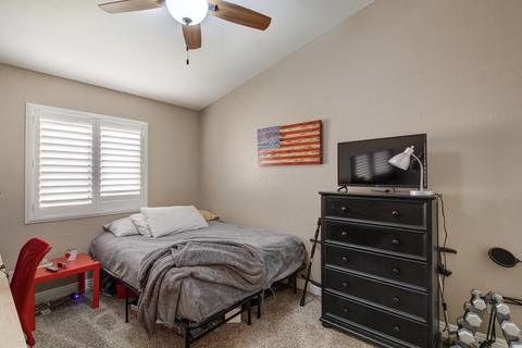 355 E Sagebrush St, Gilbert, AZ 85296 photo 30