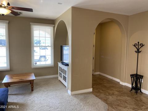 3863 E Sabra Ln, Gilbert, AZ 85296 photo 5