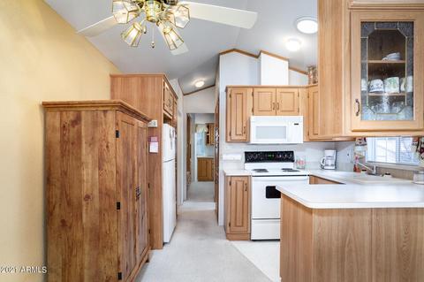 2210 Rodeo Rd, Overgaard, AZ 85933 photo 7