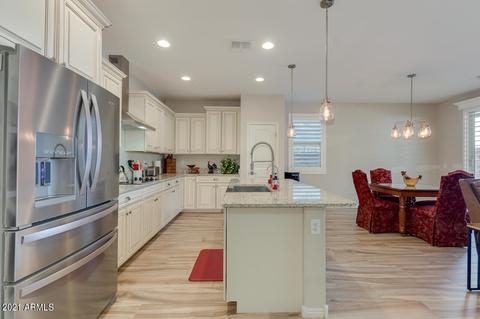 932 S Olympic Dr, Gilbert, AZ 85296 photo 8