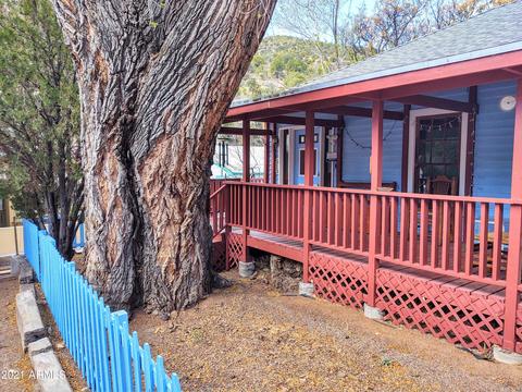 513 Mayor Ave, Bisbee, AZ 85603 photo 2