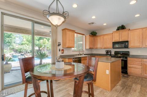 1316 E Nightingale Ln, Gilbert, AZ 85298 photo 3