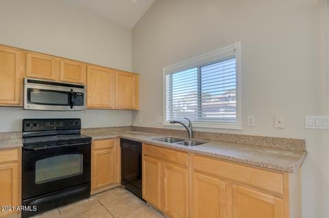 3590 E Woodside Way, Gilbert, AZ 85297 photo 11