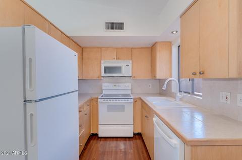 1320 E Bethany Home Rd #69, Phoenix, AZ 85014 photo 3