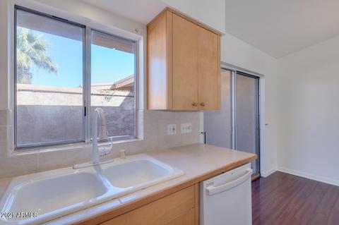 1320 E Bethany Home Rd #69, Phoenix, AZ 85014 photo 11