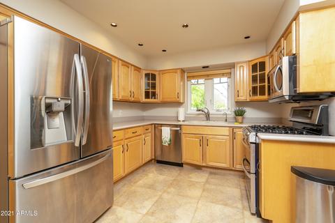 3547 E Highland Ave, Phoenix, AZ 85018 photo 10