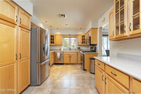 3547 E Highland Ave, Phoenix, AZ 85018 photo 9