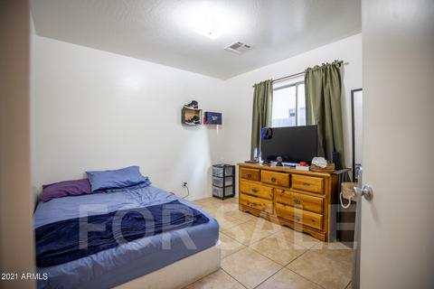 5817 S 11th Dr, Phoenix, AZ 85041 photo 13