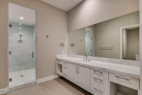 2 Biltmore Est #209, Phoenix, AZ 85016 photo 11