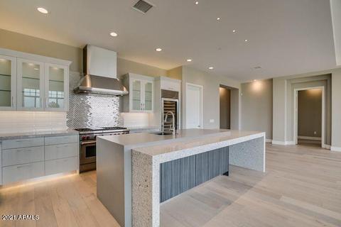 2 Biltmore Est #209, Phoenix, AZ 85016 photo 4