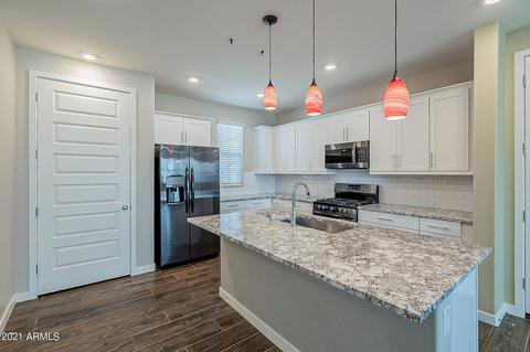 652 N Abalone Dr, Gilbert, AZ 85233 photo 3