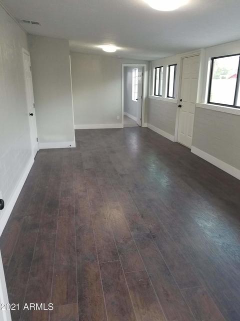 2541 W Earll Dr, Phoenix, AZ 85017 photo 9