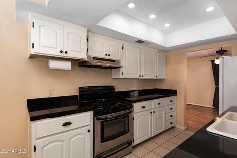 4029 E Campus Dr, Phoenix, AZ 85018 photo 10