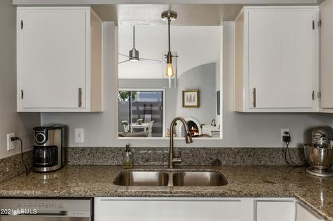 835 E Fern Dr S, Phoenix, AZ 85014 photo 8