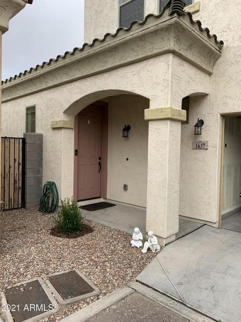 1637 S Desert View Pl, Apache Junction, AZ 85120 photo 3
