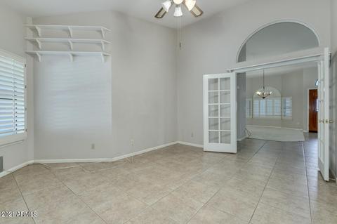 1044 W Iris Dr, Gilbert, AZ 85233 photo 15