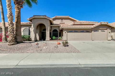1044 W Iris Dr, Gilbert, AZ 85233 photo 1