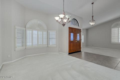 1044 W Iris Dr, Gilbert, AZ 85233 photo 8