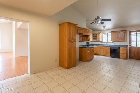 5802 S 27th Pl, Phoenix, AZ 85040 photo 9