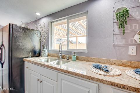4841 S 35th Dr, Phoenix, AZ 85041 photo 11
