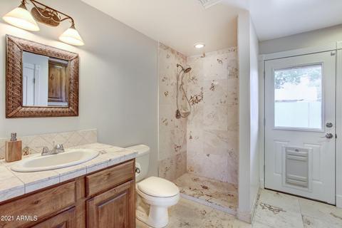 4437 E Osborn Rd, Phoenix, AZ 85018 photo 19