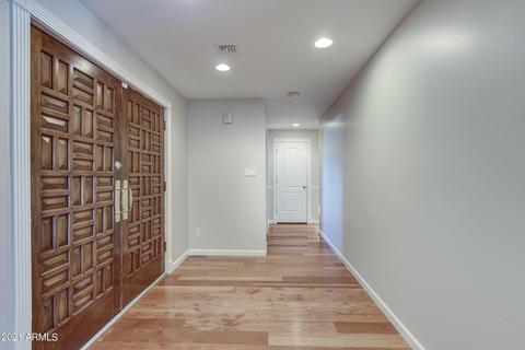 4437 E Osborn Rd, Phoenix, AZ 85018 photo 8