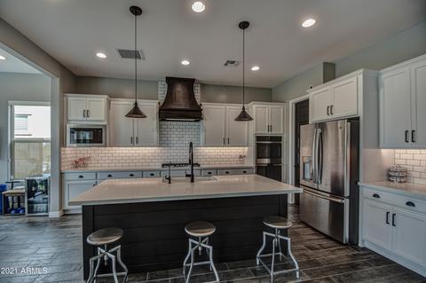 3032 E Robin Ln, Phoenix, AZ 85050 photo 10