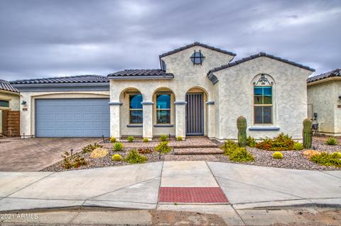 3032 E Robin Ln, Phoenix, AZ 85050 photo 1