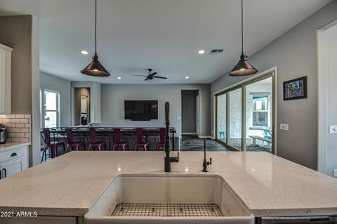 3032 E Robin Ln, Phoenix, AZ 85050 photo 11