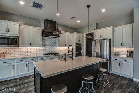 3032 E Robin Ln, Phoenix, AZ 85050 photo 12