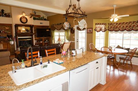 1351 E Stetson Ln, Coolidge, AZ 85128 photo 11